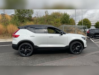 Used Volvo XC40 2026 for sale - 79779992: Photo