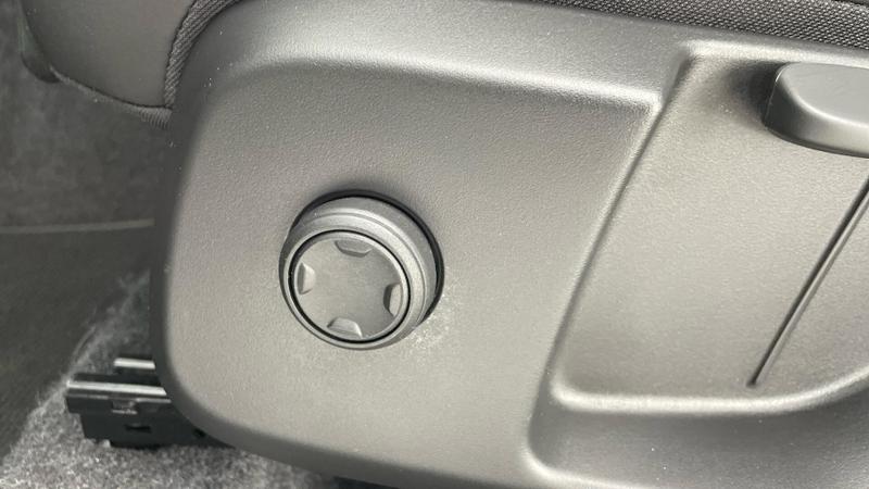 Used Volvo XC40 2025 for sale - 76008500: Photo 33