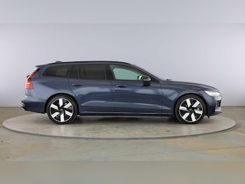 Used Volvo V60 2025 for sale - 79513253: Photo