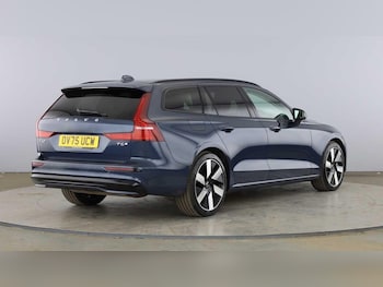 Used Volvo V60 2025 for sale - 79513253: Photo