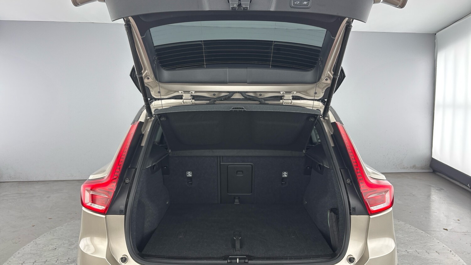 Used Volvo XC40 2022 for sale - 77603217: Photo 13