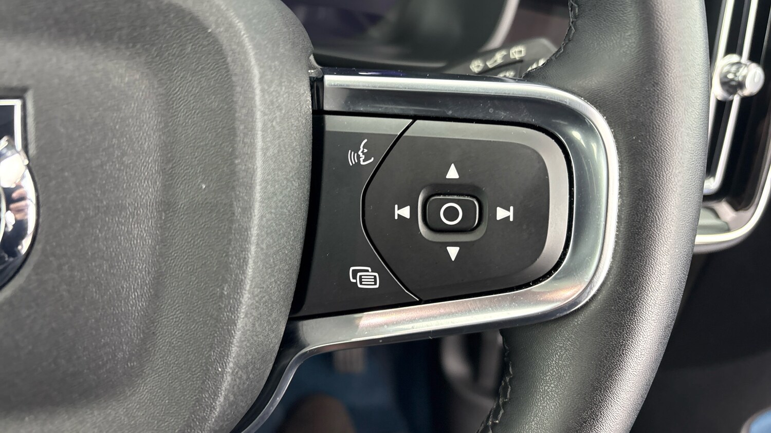 Used Volvo XC40 2022 for sale - 77603217: Photo 23