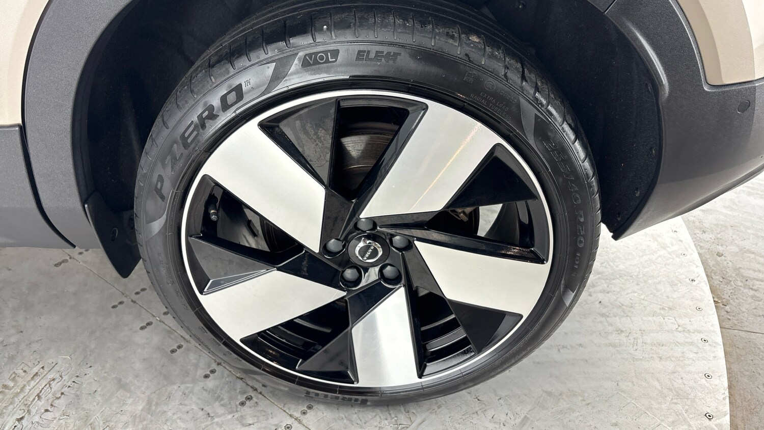 Used Volvo XC40 2022 for sale - 77603217: Photo 36