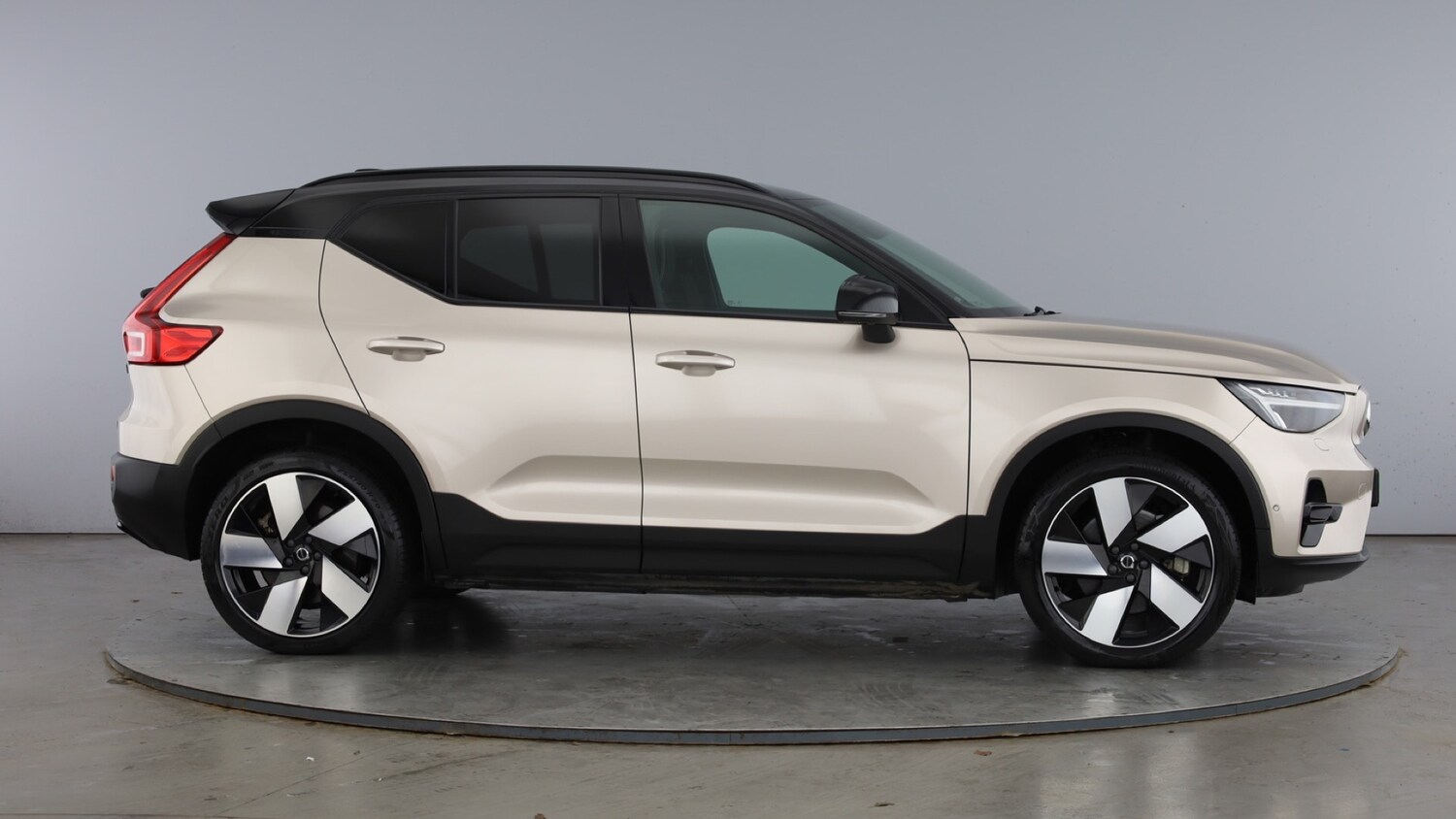 Used Volvo XC40 2022 for sale - 77603217: Photo 4