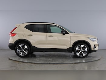 Used Volvo XC40 2025 for sale - 77152130: Photo