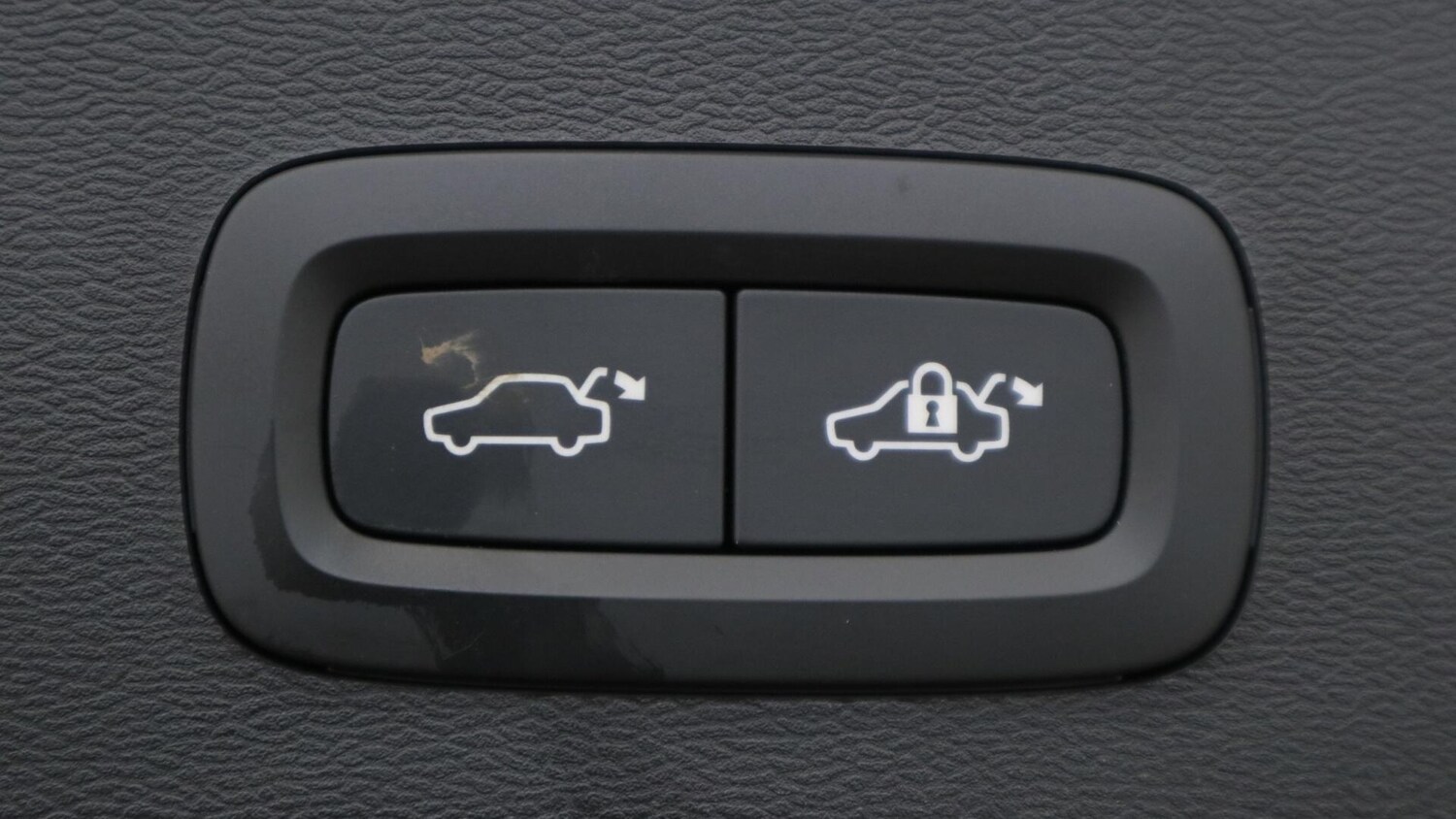 Used Volvo XC40 2024 for sale - 77789712: Photo 19