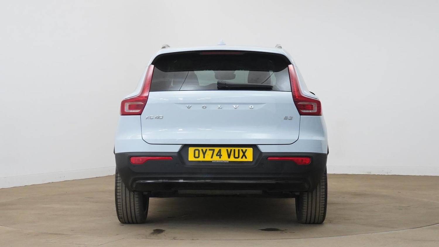 Used Volvo XC40 2024 for sale - 77789712: Photo 2