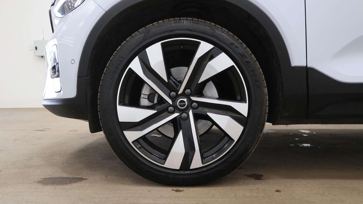 Used Volvo XC40 2024 for sale - 77789712: Photo 5