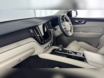 Used Volvo XC60 2023 for sale - 78862192: Photo