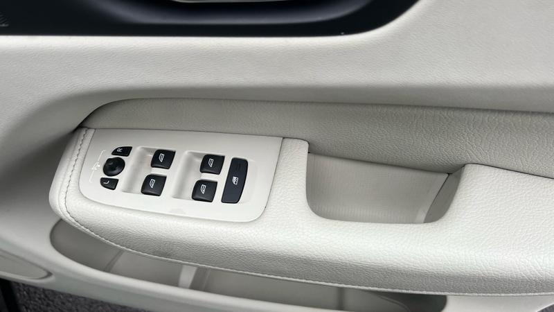 Used Volvo XC60 2017 for sale - 76580778: Photo 32