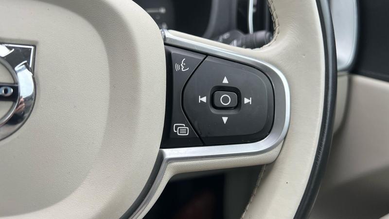 Used Volvo XC60 2017 for sale - 76580778: Photo 35