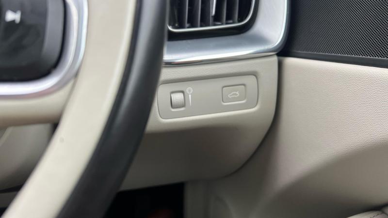 Used Volvo XC60 2017 for sale - 76580778: Photo 36