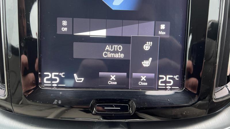 Used Volvo XC60 2017 for sale - 76580778: Photo 45