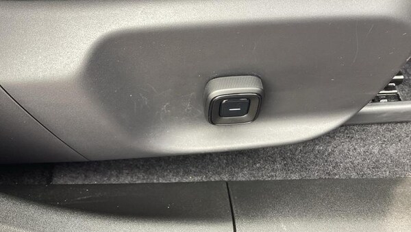 Used Volvo EX30 2025 for sale - 75482344: Photo 28