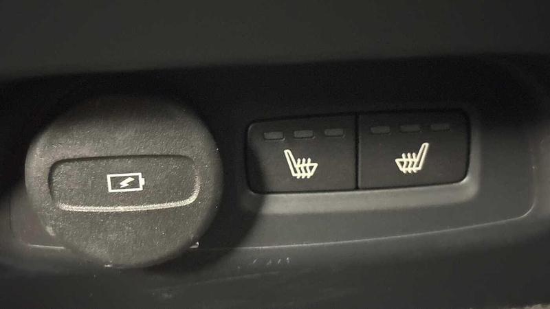 Used Volvo XC40 2022 for sale - 77367649: Photo 17