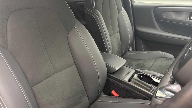 Used Volvo XC40 2022 for sale - 77367649: Photo 29