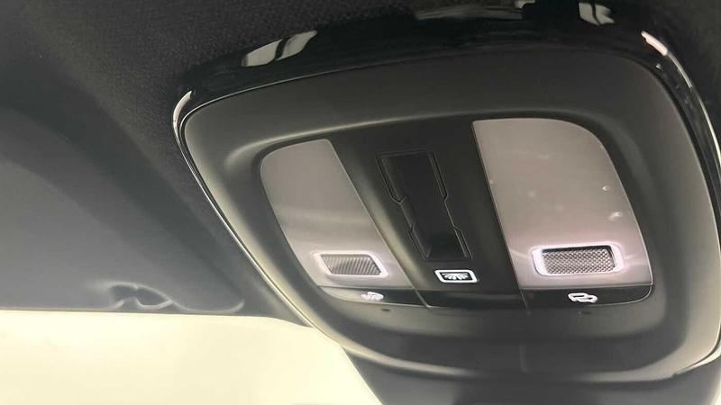 Used Volvo XC40 2022 for sale - 77367649: Photo 33