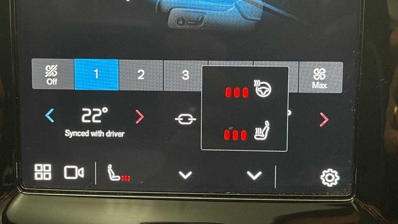 Used Volvo XC40 2022 for sale - 77367649: Photo 41