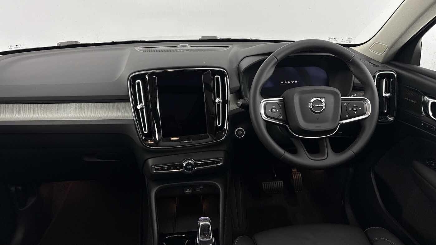 Used Volvo XC40 2026 for sale - 77791232: Photo 5