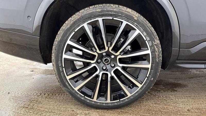 Used Volvo XC90 2025 for sale - 76895616: Photo 16