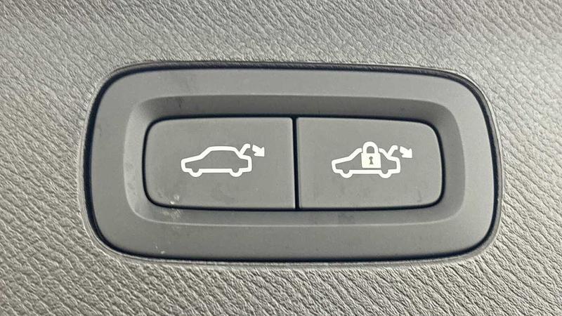 Used Volvo XC90 2025 for sale - 76895616: Photo 19