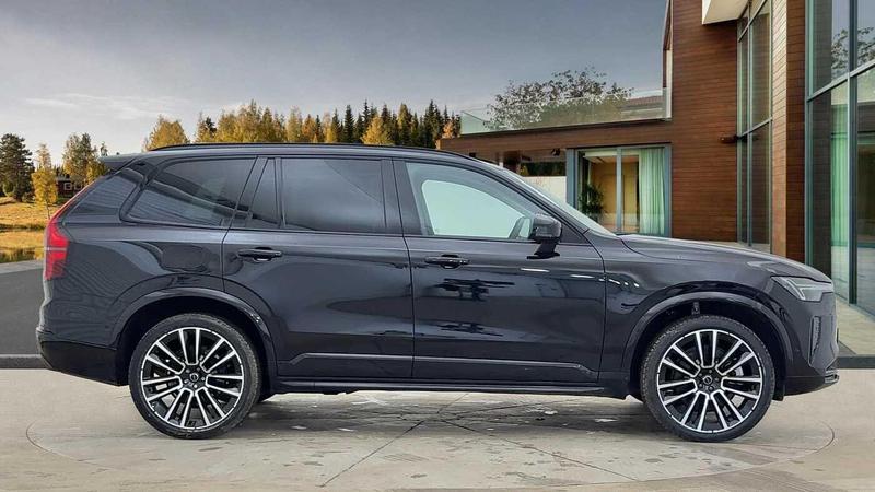 Used Volvo XC90 2025 for sale - 76895616: Photo 2