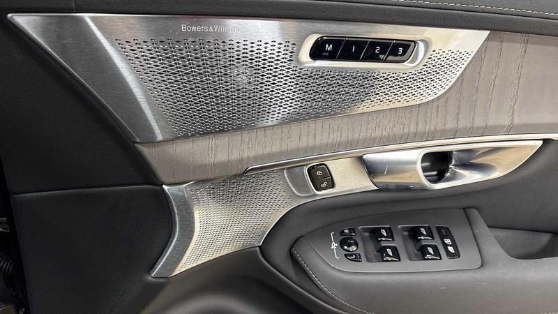 Used Volvo XC90 2025 for sale - 76895616: Photo 27