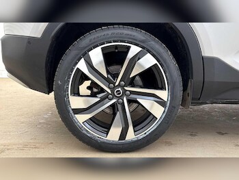 Used Volvo XC40 2025 for sale - 78370533: Photo