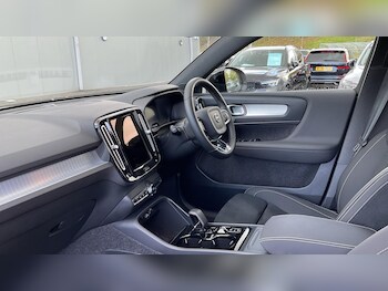 Used Volvo XC40 2025 for sale - 77946293: Photo