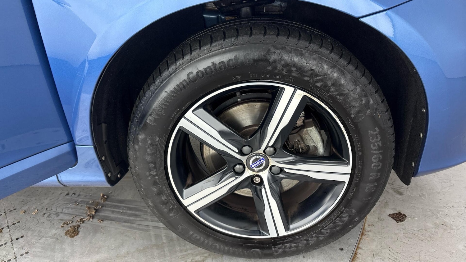 Used Volvo XC60 2017 for sale - 77506208: Photo 5