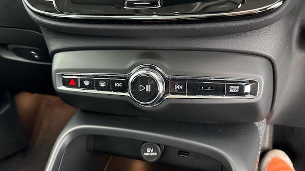 Used Volvo XC40 2020 for sale - 75681520: Photo 25