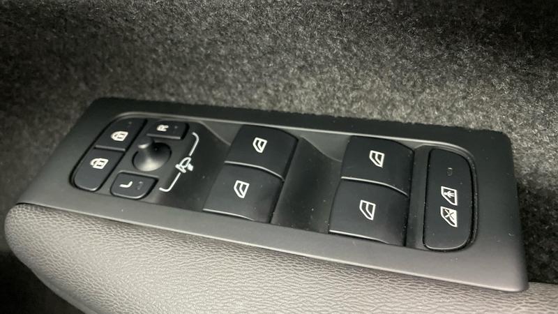 Used Volvo XC40 2025 for sale - 76008544: Photo 13