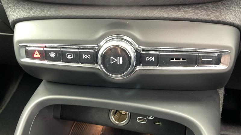 Used Volvo XC40 2025 for sale - 76008544: Photo 22