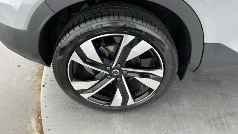 Used Volvo XC40 2025 for sale - 76008544: Photo 25