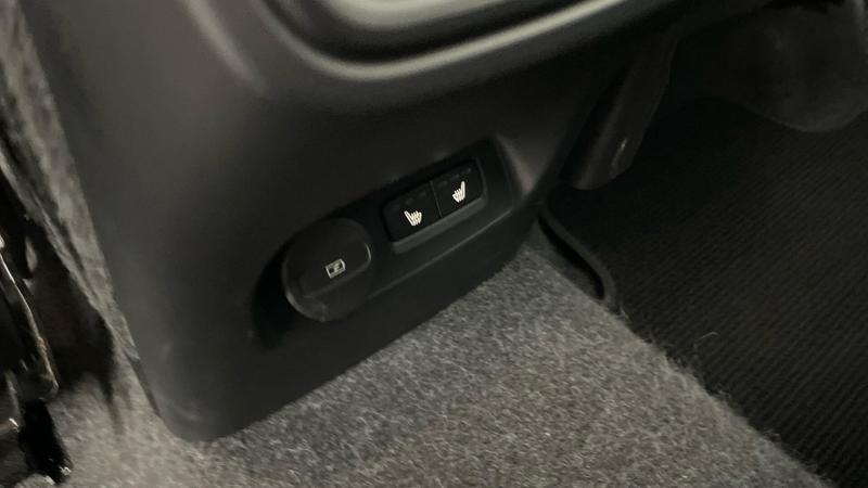 Used Volvo XC40 2025 for sale - 76008544: Photo 35