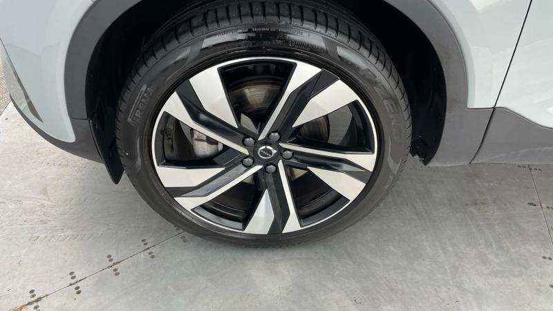 Used Volvo XC40 2025 for sale - 76008544: Photo 37