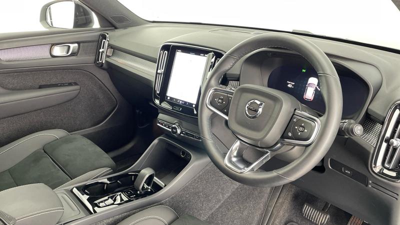 Used Volvo XC40 2025 for sale - 76008544: Photo 6