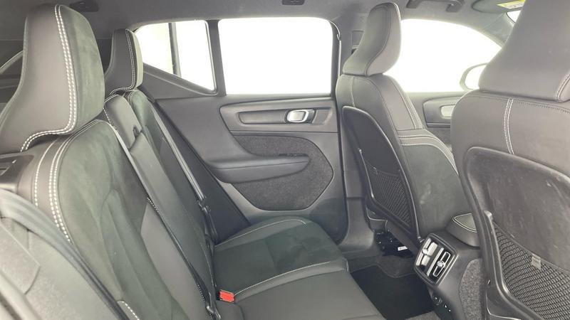 Used Volvo XC40 2025 for sale - 76008544: Photo 9
