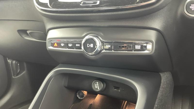 Used Volvo XC40 2021 for sale - 75973014: Photo 16