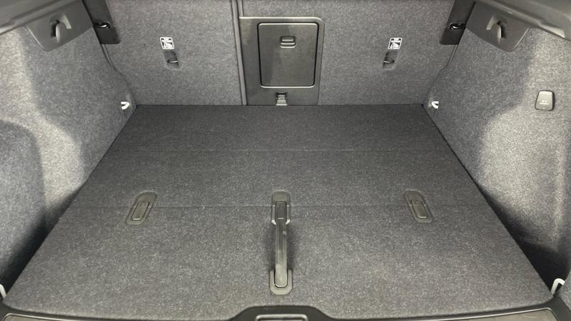 Used Volvo XC40 2025 for sale - 76508250: Photo 16