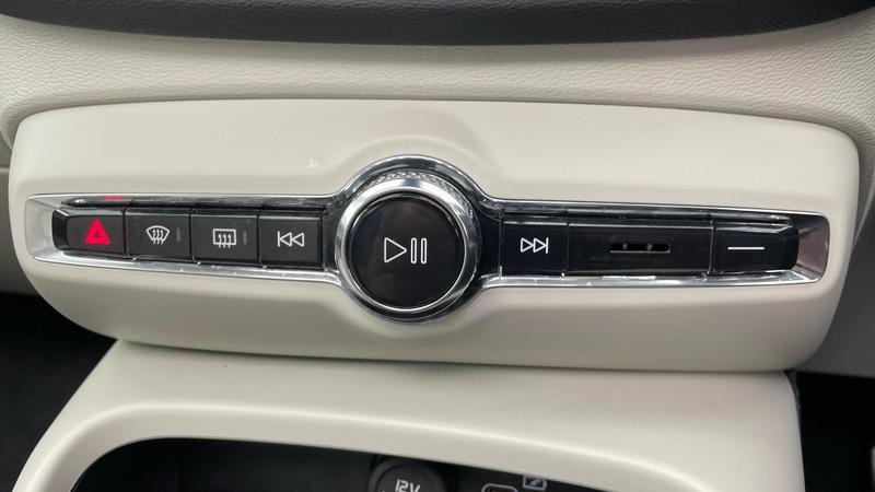 Used Volvo XC40 2025 for sale - 76508250: Photo 26