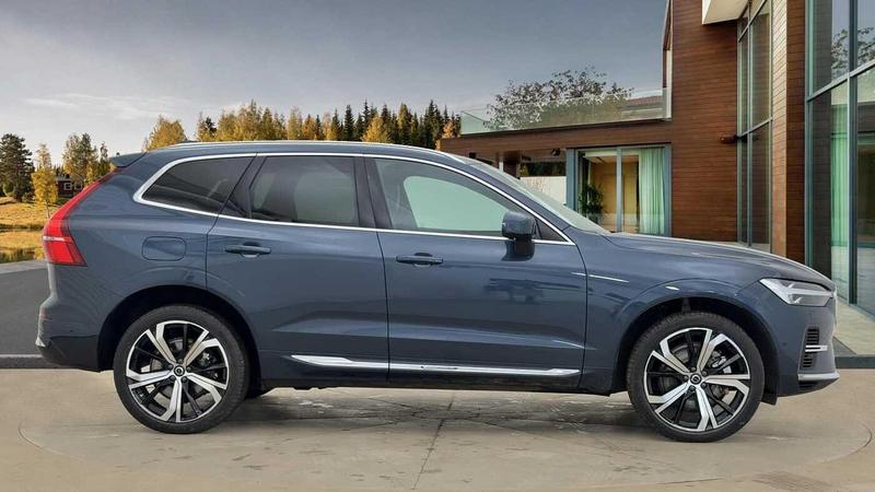 Used Volvo XC60 2025 for sale - 76355655: Photo 2