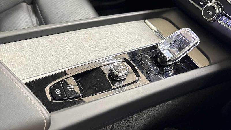 Used Volvo XC60 2025 for sale - 76355655: Photo 32