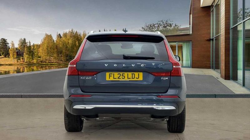 Used Volvo XC60 2025 for sale - 76355655: Photo 4