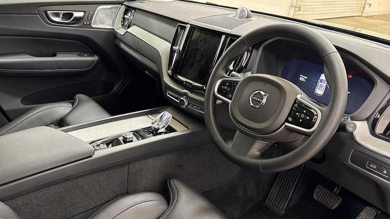 Used Volvo XC60 2025 for sale - 76355655: Photo 9