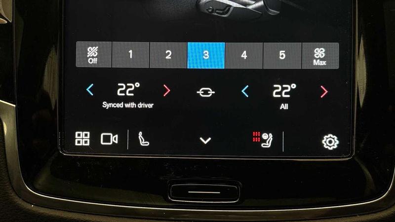 Used Volvo XC90 2025 for sale - 77152115: Photo 40