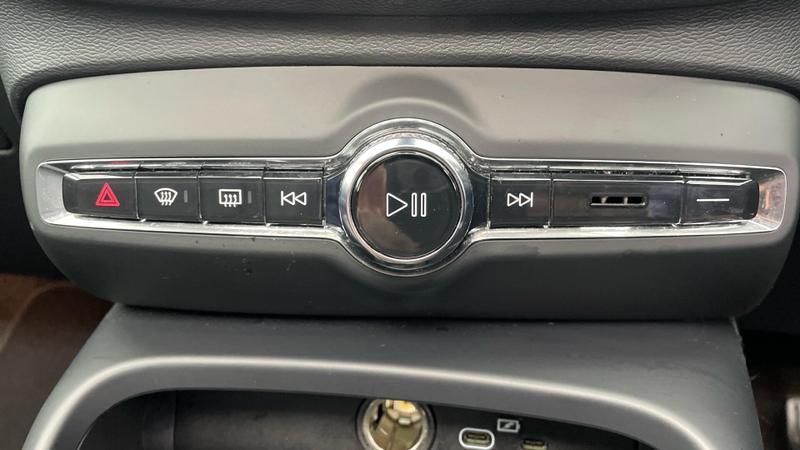 Used Volvo XC40 2025 for sale - 76008545: Photo 19