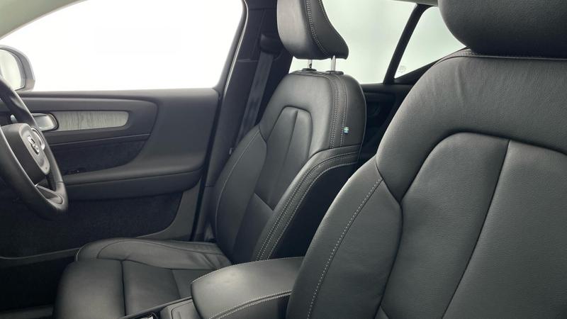 Used Volvo XC40 2025 for sale - 76008545: Photo 35