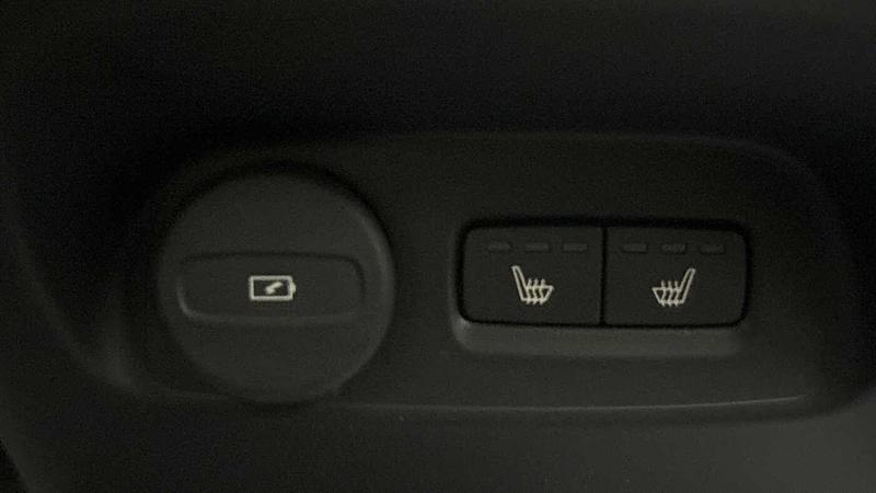 Used Volvo XC40 2025 for sale - 76452740: Photo 17