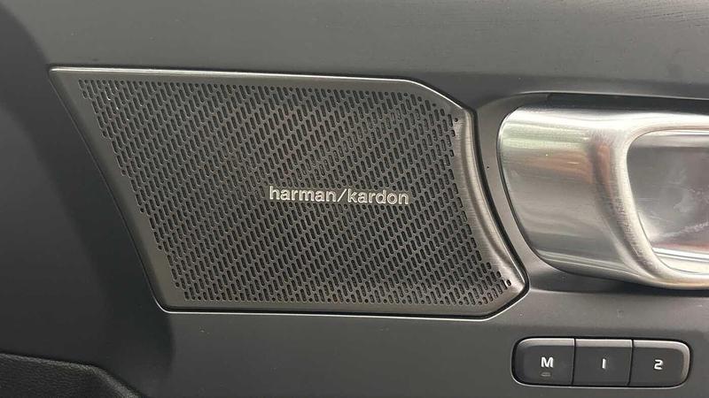 Used Volvo XC40 2025 for sale - 76452740: Photo 27